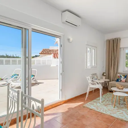 Villa Ametler - Plusholidays