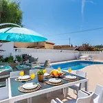 Villa Ametler - Plusholidays *